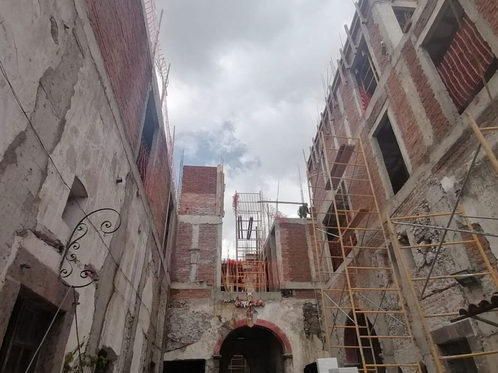 kon-san-miguel-allende-lecottage-avance-obra-16